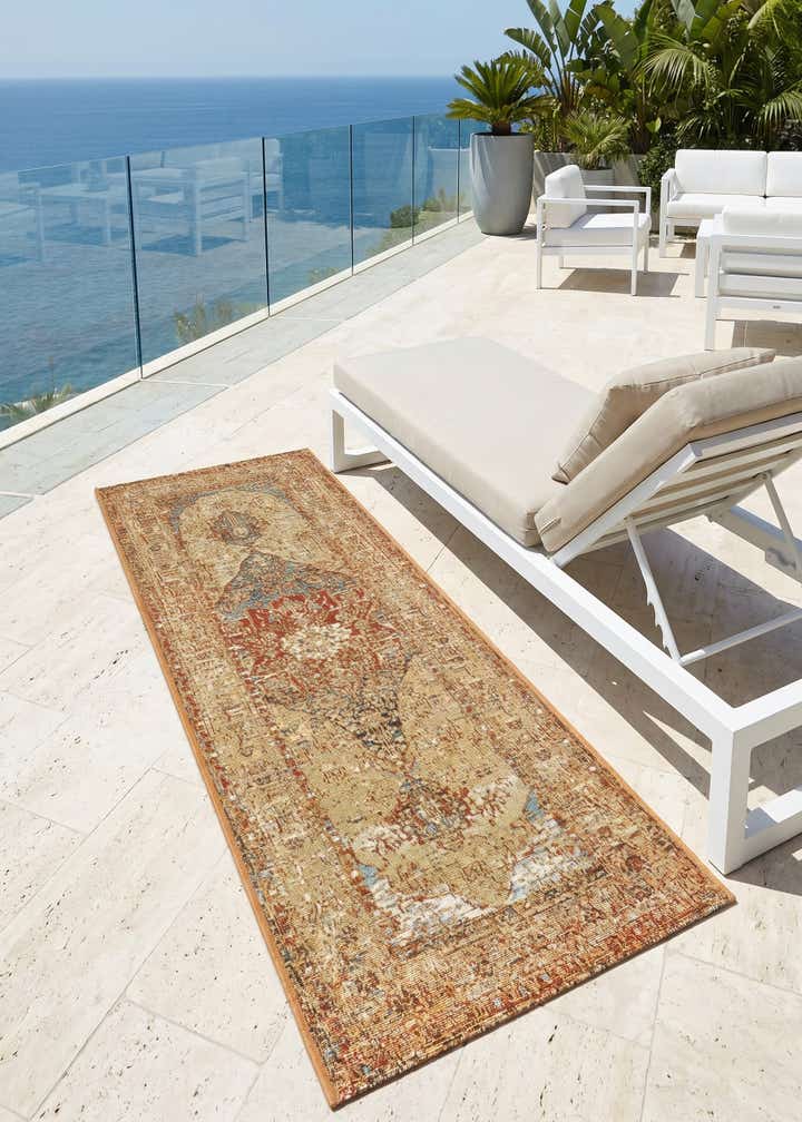 2' x 6' Easy-Clean Traditional Indoor / Outdoor Runner Rug