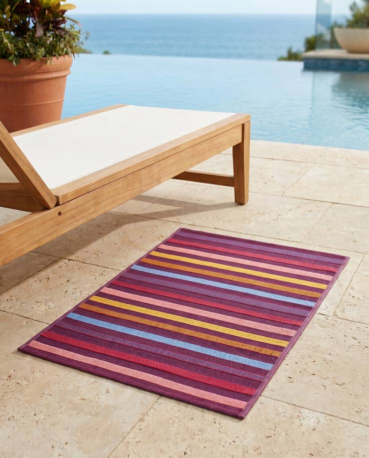 Detail image of 2' x 3' Easy-Clean Striped Indoor / Outdoor Rug