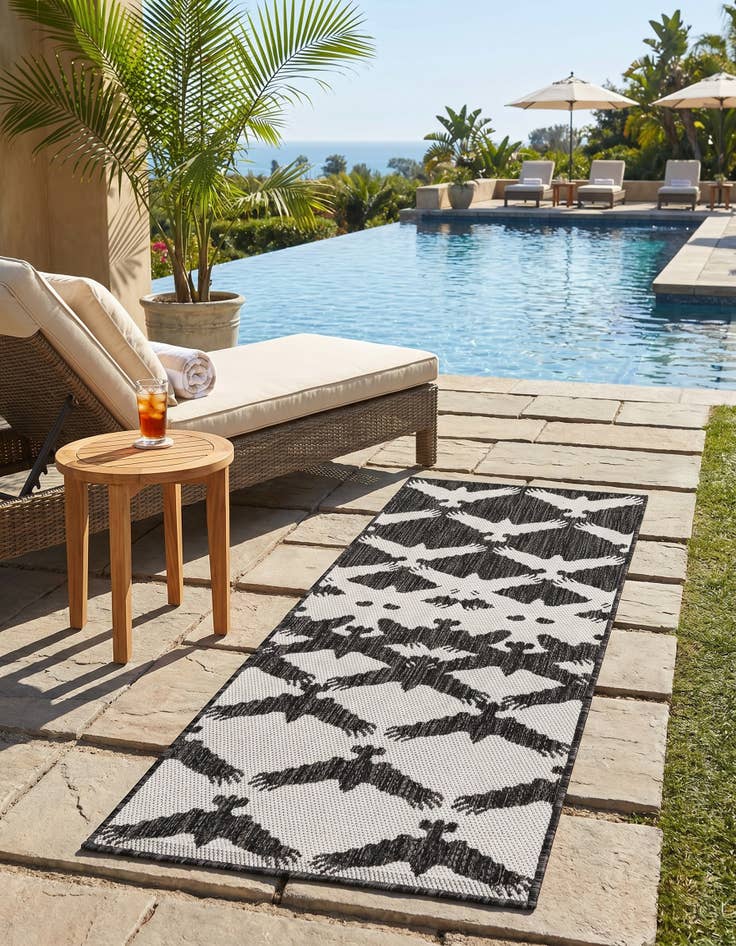 Detail image of 2' x 5' 3 Easy-Clean Modern Indoor / Outdoor Runner Rug
