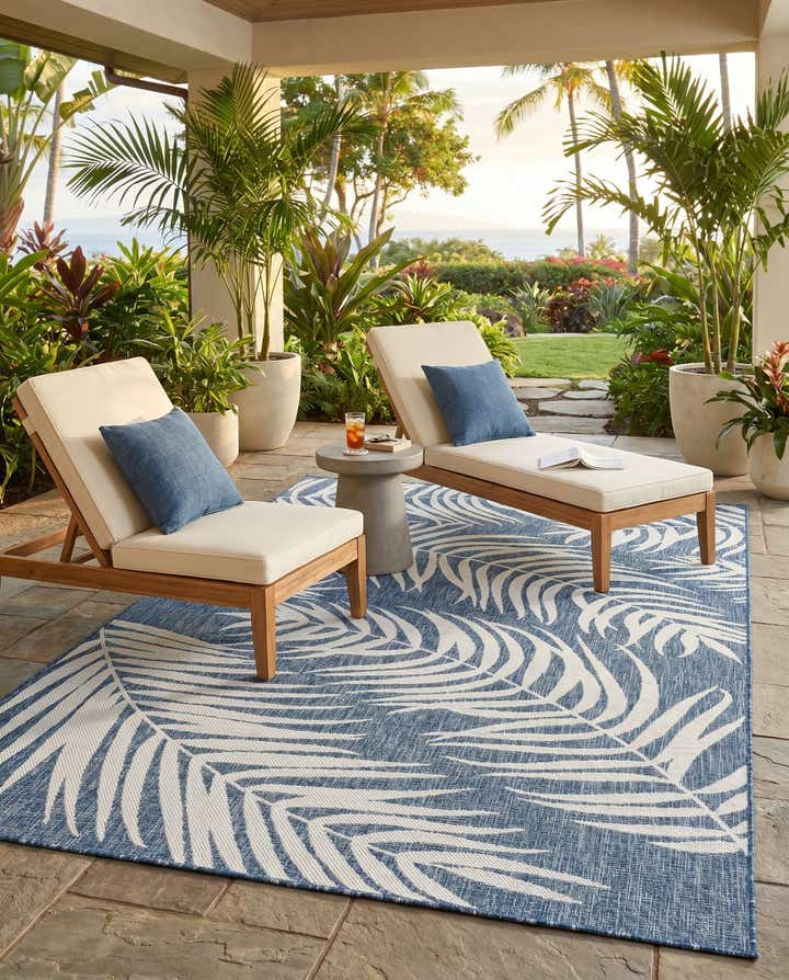 5' 3 x 8' Easy-Clean Botanical Indoor / Outdoor Rug