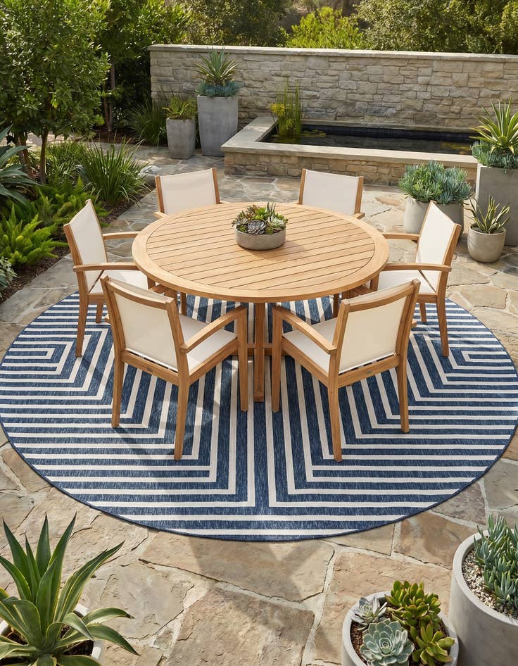 Detail image of 13' x 13' Easy-Clean Modern Indoor / Outdoor Round Rug
