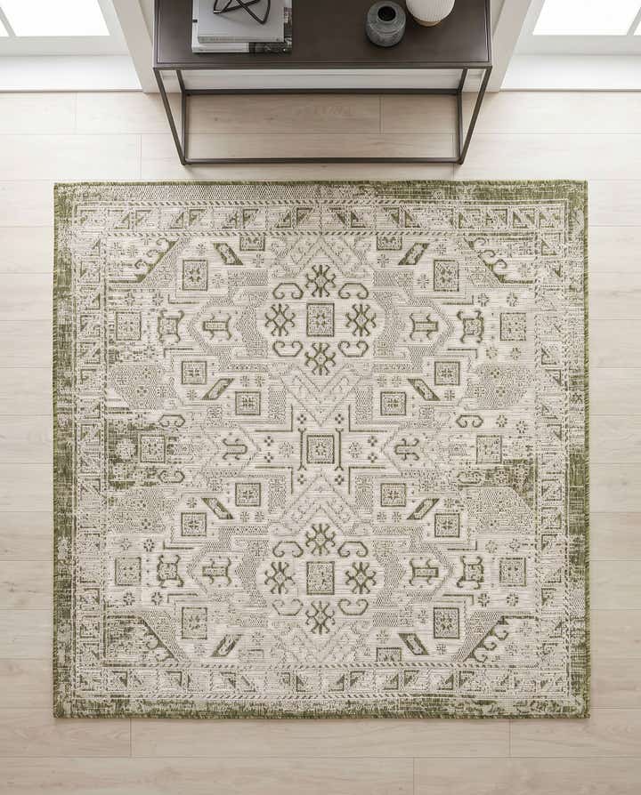 5' 3 x 5' 3 Easy-Clean Aztec Indoor / Outdoor Square Rug