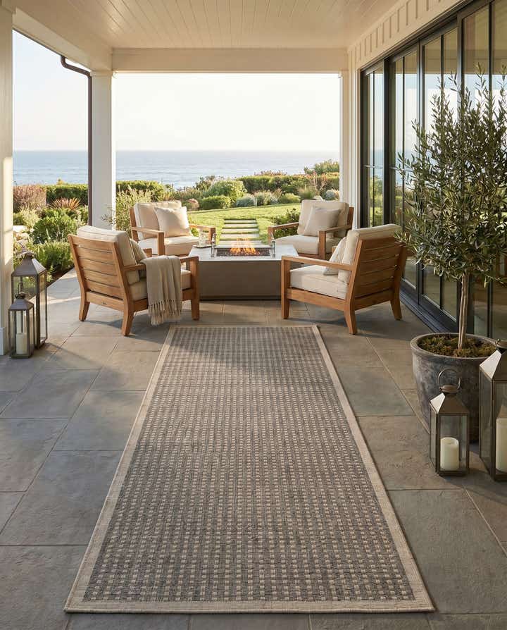 2' 7 x 12' Easy-Clean Border Indoor / Outdoor Runner Rug