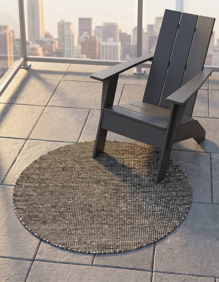 Detail image of 3' 3 x 3' 3 Easy-Clean Jill Zarin Palm Springs Indoor / Outdoor Round Rug