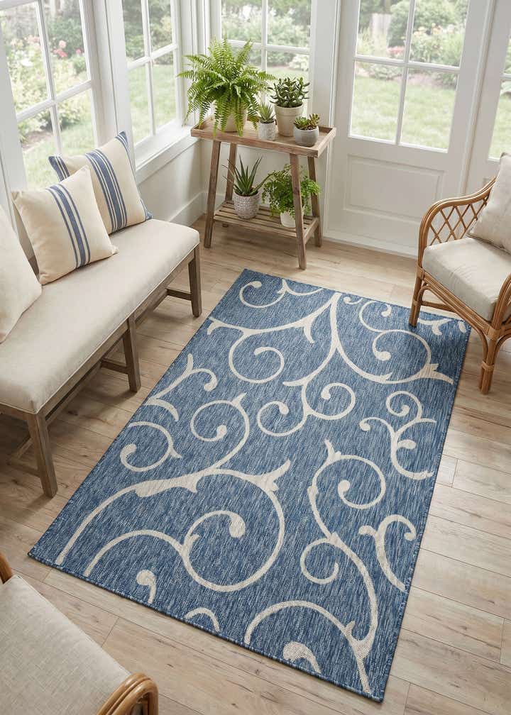 5' 3 x 8' Easy-Clean Botanical Indoor / Outdoor Rug