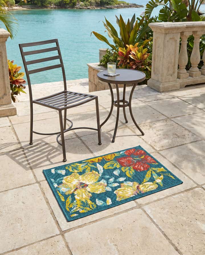 2' x 3' Easy-Clean Coastal Indoor / Outdoor Rug