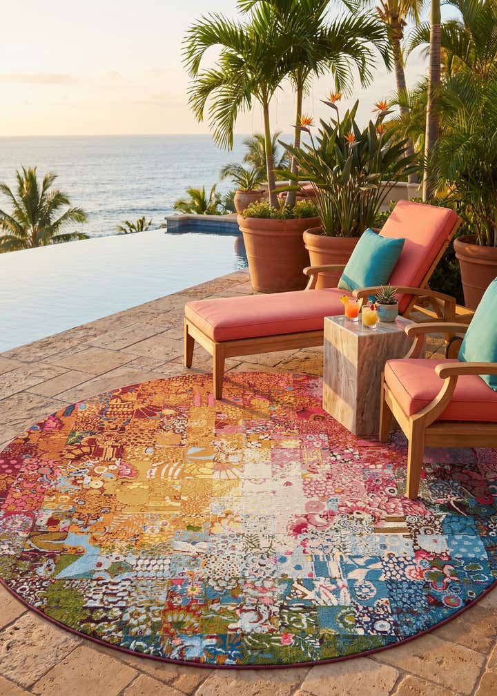 8' x 8' Easy-Clean Modern Indoor / Outdoor Round Rug