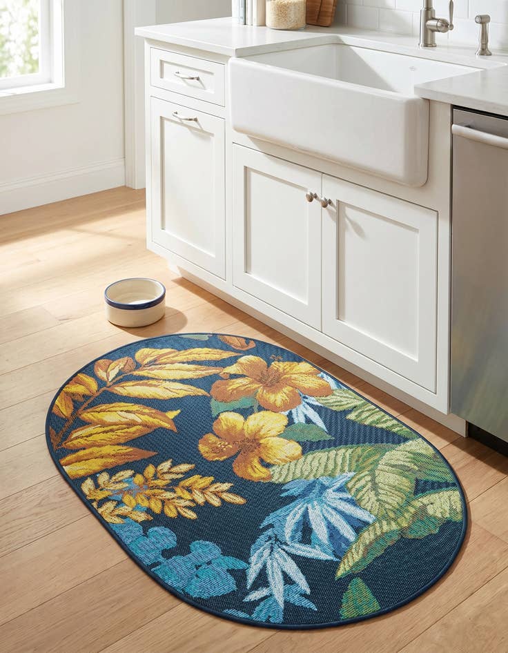 Detail image of 2' 2 x 3' Easy-Clean Botanical Indoor / Outdoor Oval Rug
