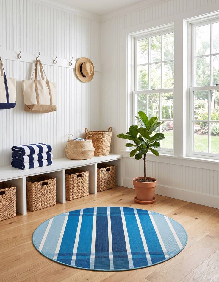 Detail image of 3' x 3' Easy-Clean Ribbon Indoor / Outdoor Round Rug