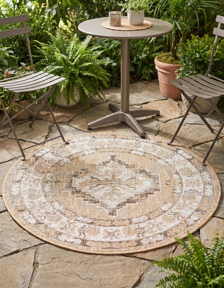Detail image of 3' x 3' Easy-Clean Traditional Indoor / Outdoor Round Rug