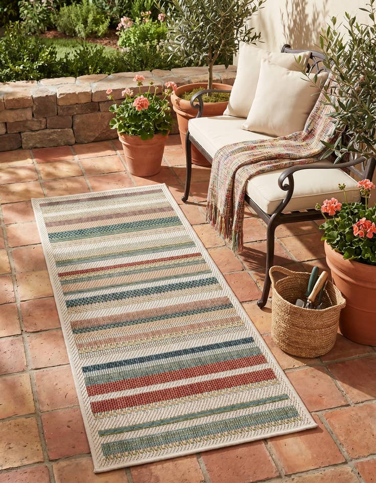 Detail image of 2' x 4' Easy-Clean Baja Indoor / Outdoor Runner Rug