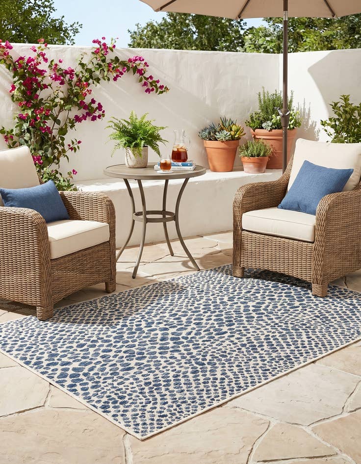 Detail image of 3' x 5' 3 Easy-Clean Jill Zarin Cape Town Indoor / Outdoor Rug