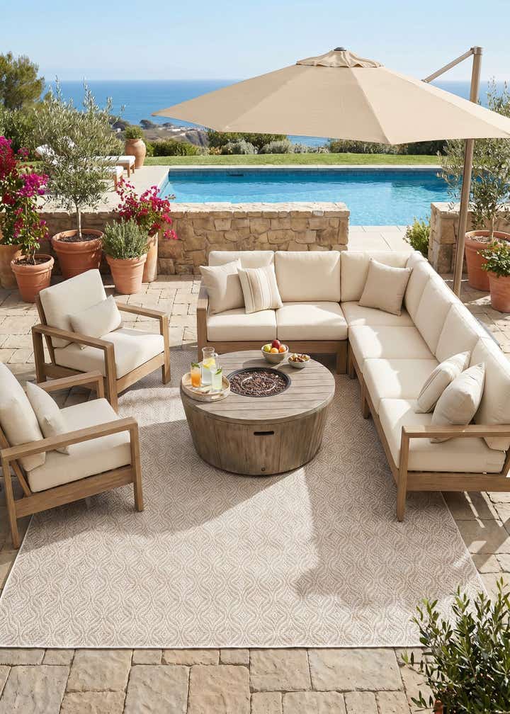 7' 10 x 10' Easy-Clean Lattice Indoor / Outdoor Rug