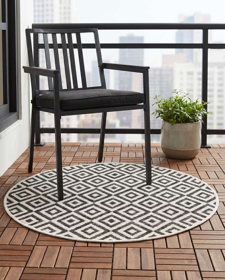 3' x 3' Easy-Clean Jill Zarin Costa Rica Indoor / Outdoor Round Rug