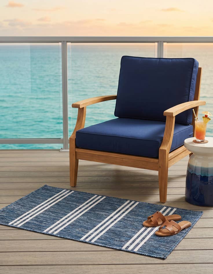 Detail image of 2' x 3' Easy-Clean Jill Zarin Anguilla Indoor / Outdoor Rug