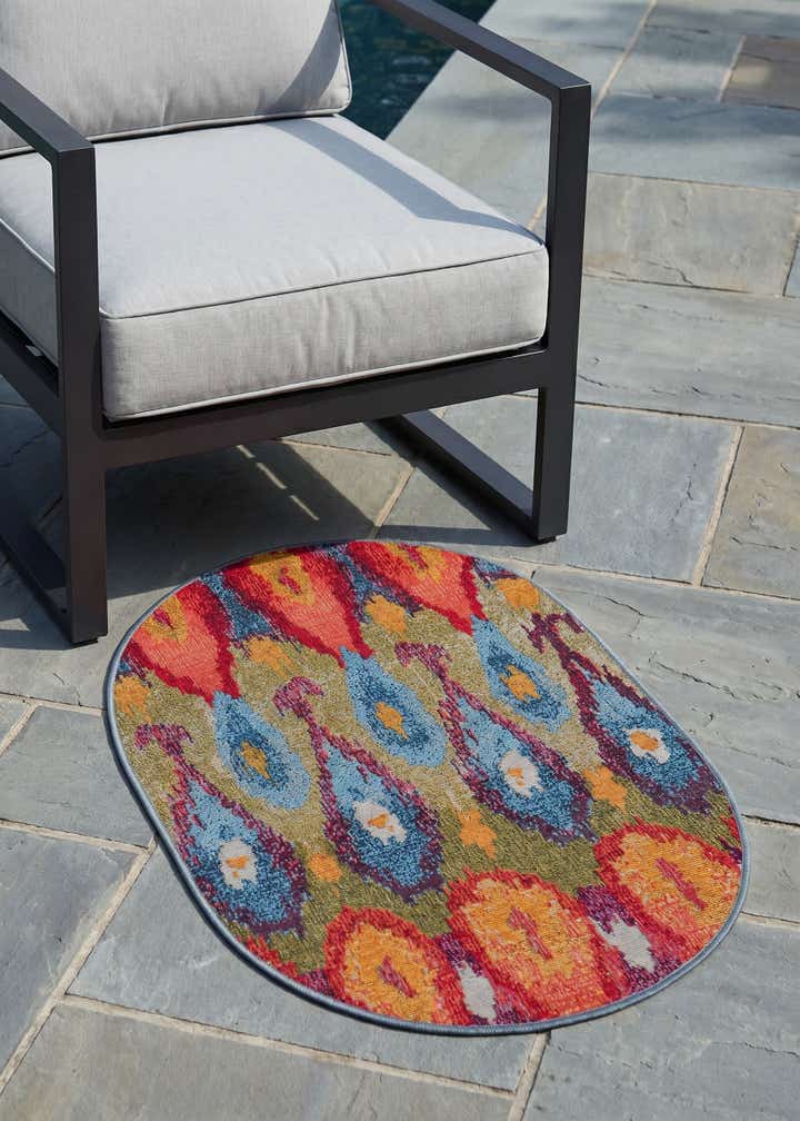 2' 2 x 3' Easy-Clean Modern Indoor / Outdoor Oval Rug