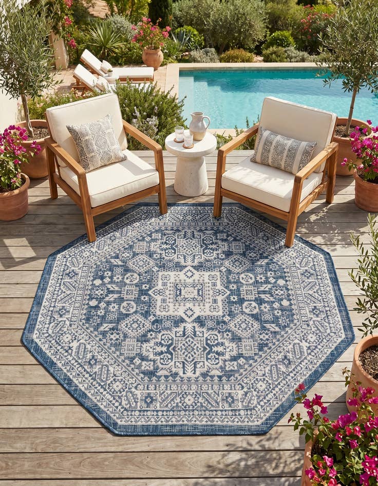 Detail image of 5' 3 x 5' 3 Easy-Clean Aztec Indoor / Outdoor Octagon Rug