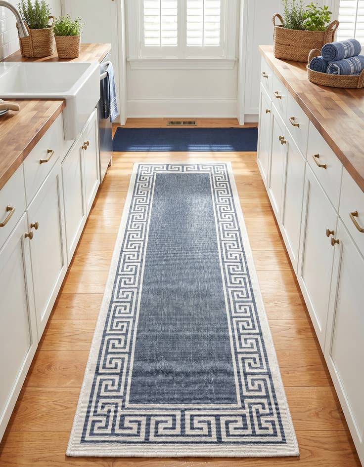 Detail image of 2' x 6' Easy-Clean Coastal Indoor / Outdoor Runner Rug