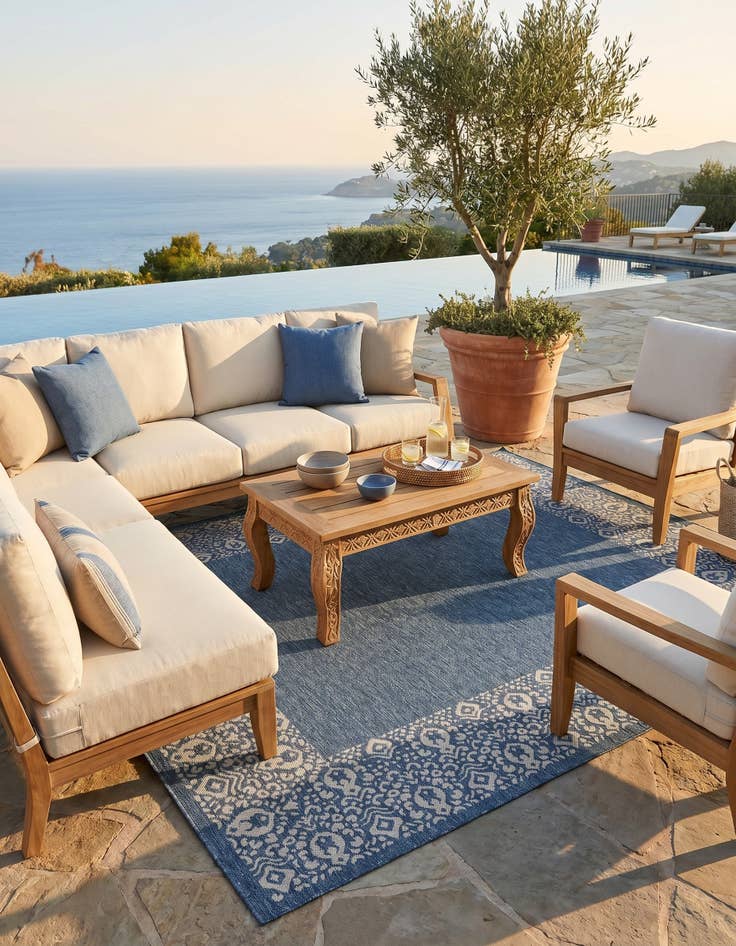 Detail image of 7' 10 x 7' 10 Easy-Clean Border Indoor / Outdoor Square Rug