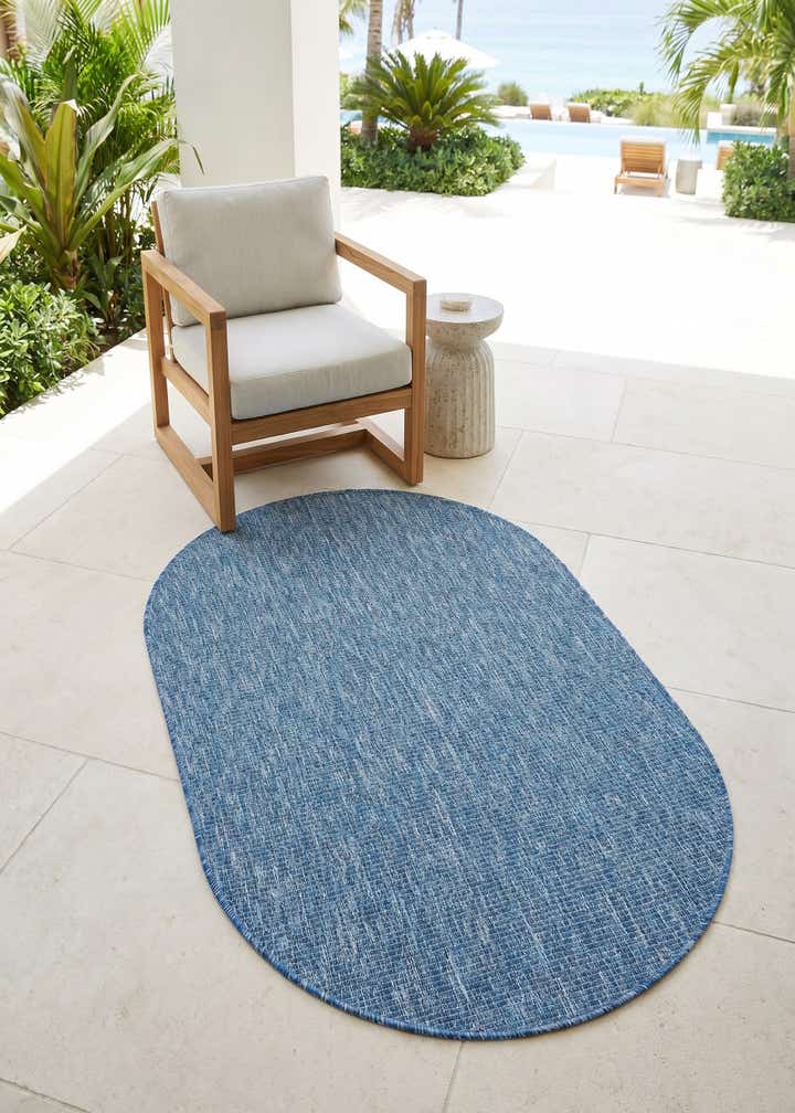3' x 5' 3 Easy-Clean Solid Indoor / Outdoor Oval Rug