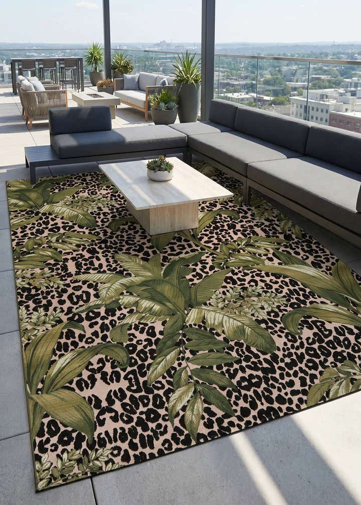 7' 10 x 11' Easy-Clean Botanical Indoor / Outdoor Rug