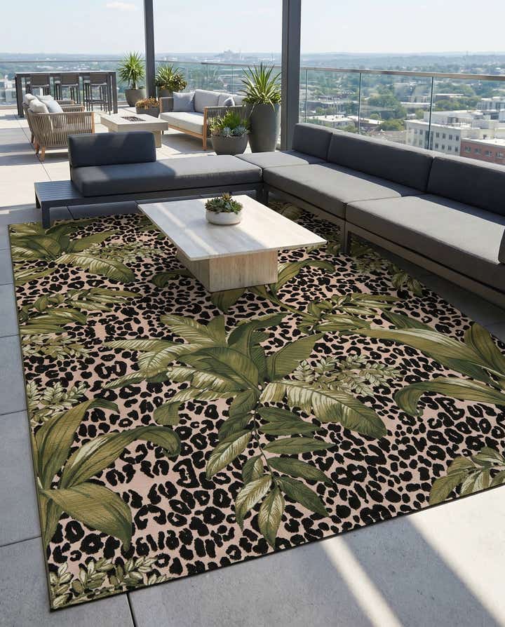 7' 10 x 11' Easy-Clean Botanical Indoor / Outdoor Rug