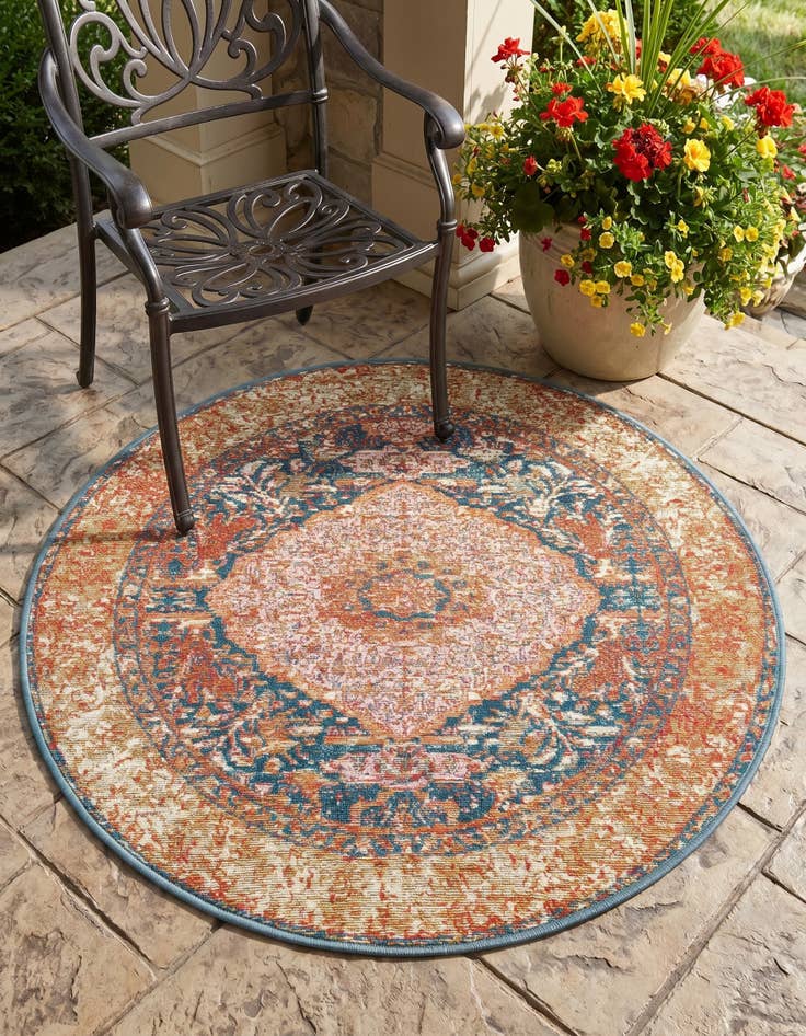 Detail image of 3' x 3' Easy-Clean Traditional Indoor / Outdoor Round Rug