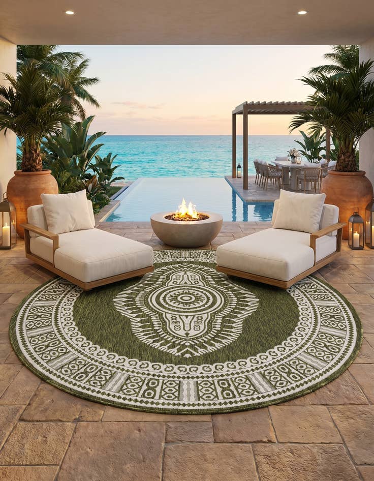 Detail image of 10' x 10' Easy-Clean Traditional Indoor / Outdoor Round Rug
