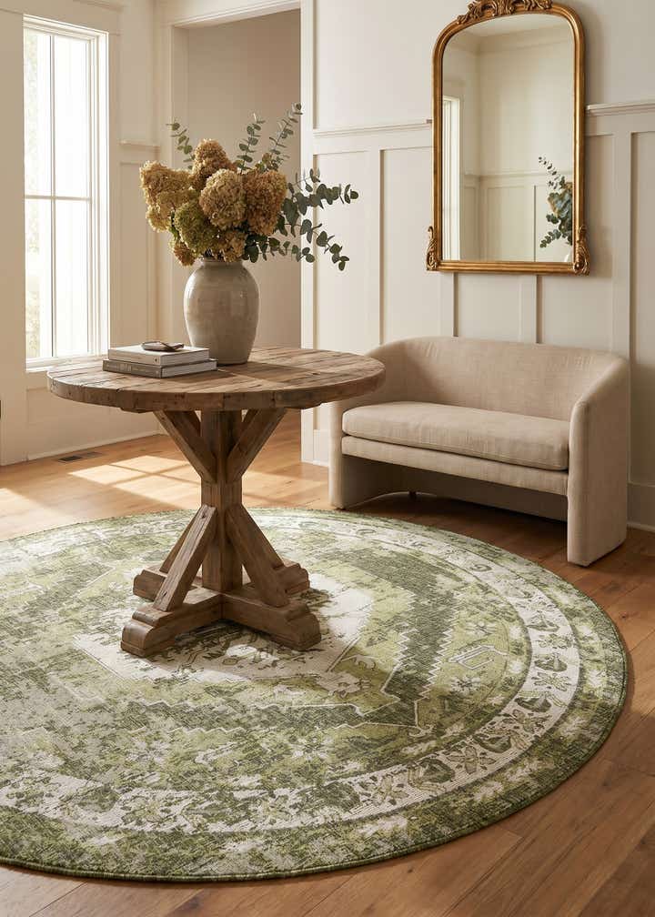 13' x 13' Easy-Clean Traditional Indoor / Outdoor Round Rug