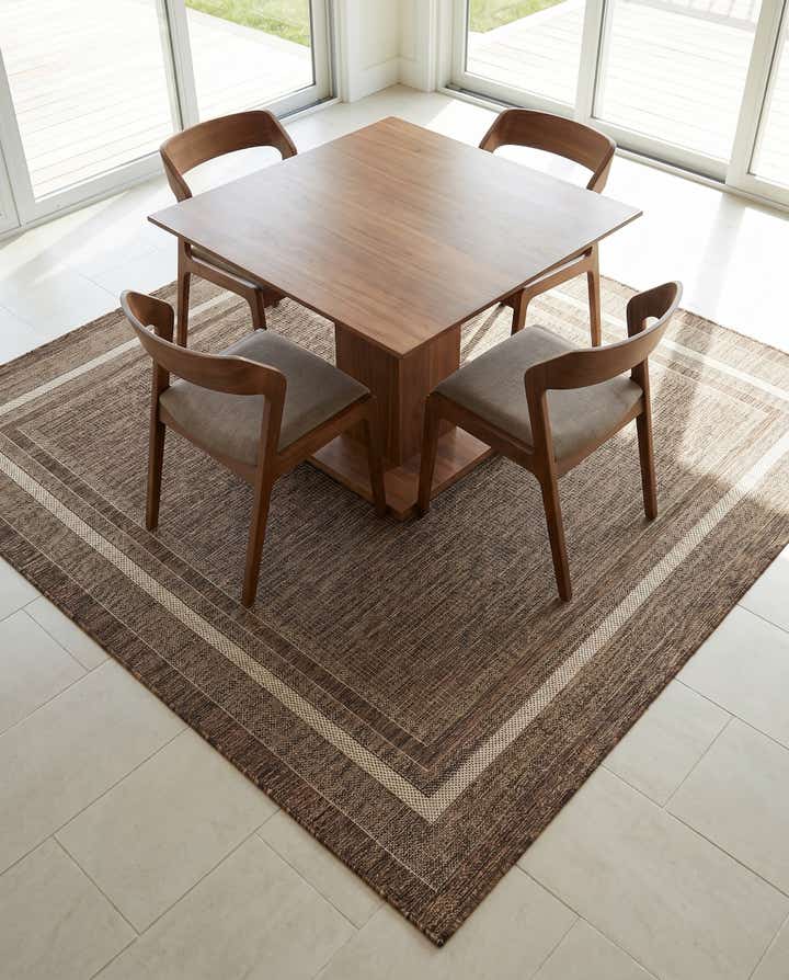 6' 1 x 6' 1 Easy-Clean Border Indoor / Outdoor Square Rug