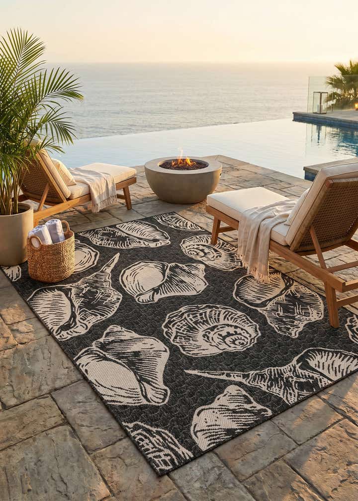 5' 3 x 7' Easy-Clean Coastal Indoor / Outdoor Rug