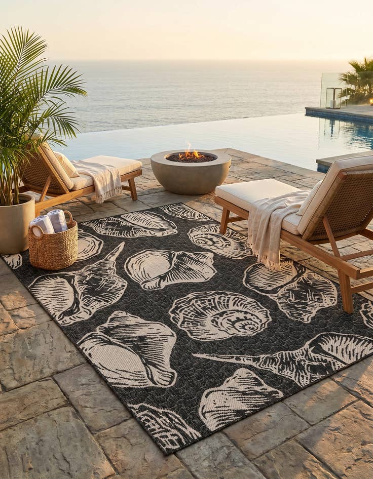 Detail image of 5' 3 x 7' Easy-Clean Coastal Indoor / Outdoor Rug