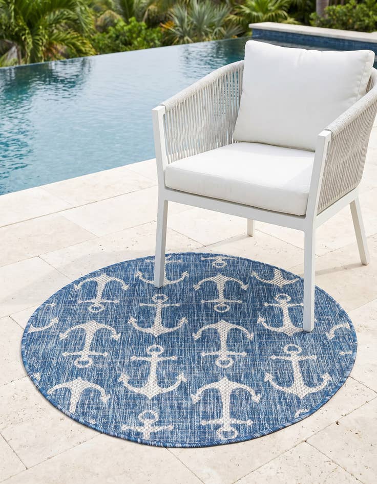Detail image of 3' x 3' Easy-Clean Coastal Indoor / Outdoor Round Rug