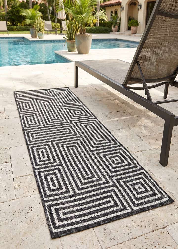 2' x 5' 3 Easy-Clean Modern Indoor / Outdoor Runner Rug