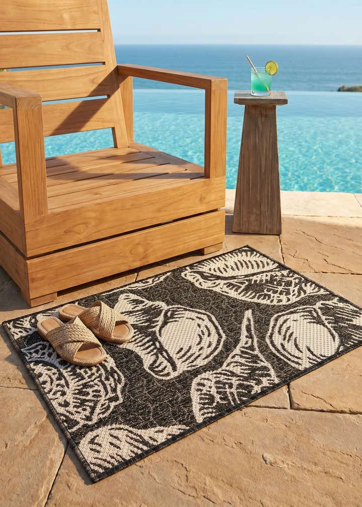 2' x 3' Easy-Clean Coastal Indoor / Outdoor Rug