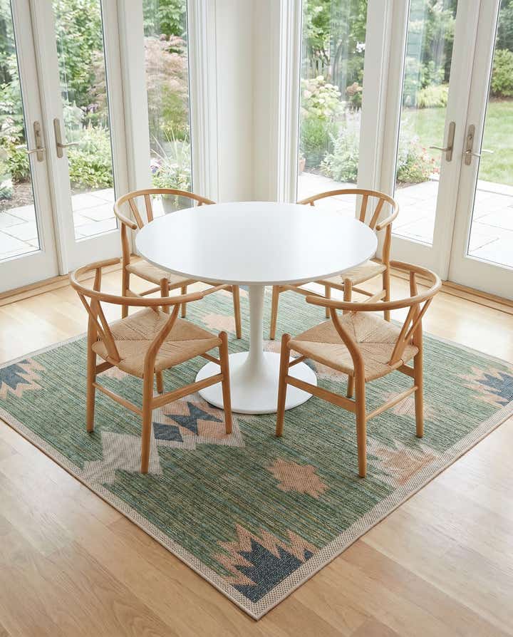 6' x 6' Easy-Clean Baja Indoor / Outdoor Square Rug