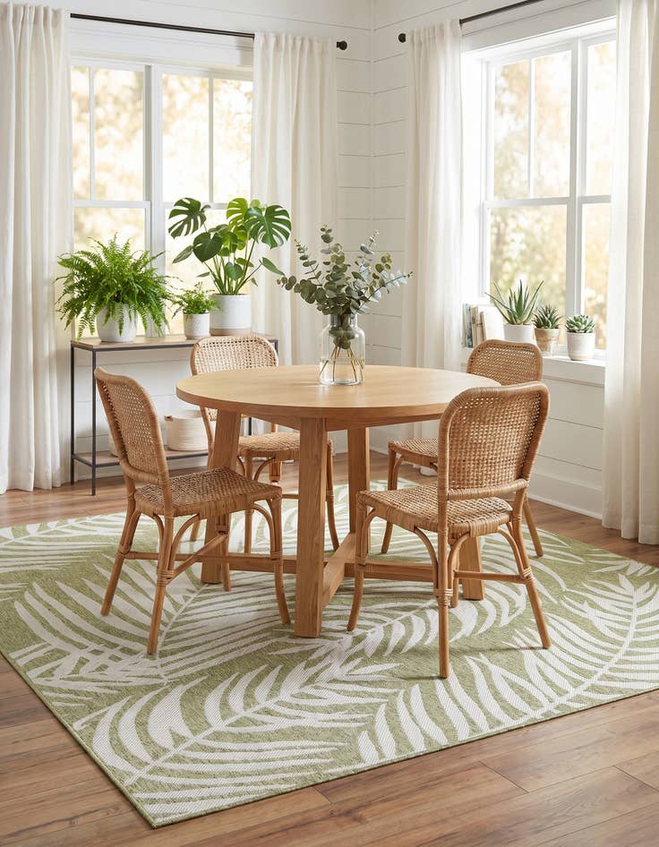 Detail image of 7' 10 x 7' 10 Easy-Clean Botanical Indoor / Outdoor Square Rug