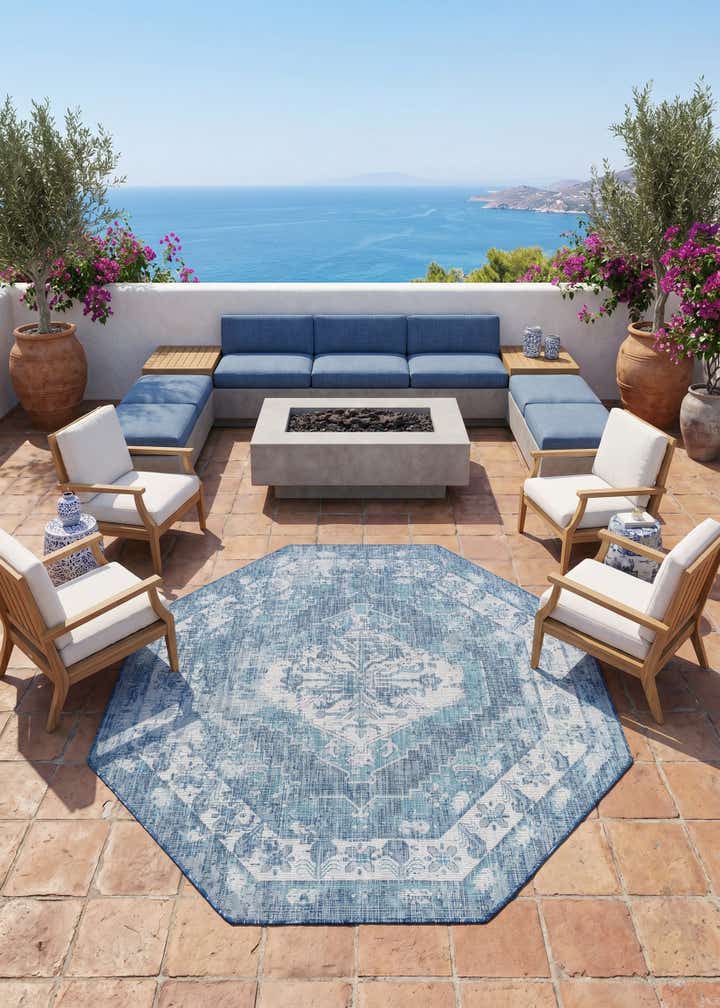 7' 10 x 7' 10 Easy-Clean Traditional Indoor / Outdoor Octagon Rug