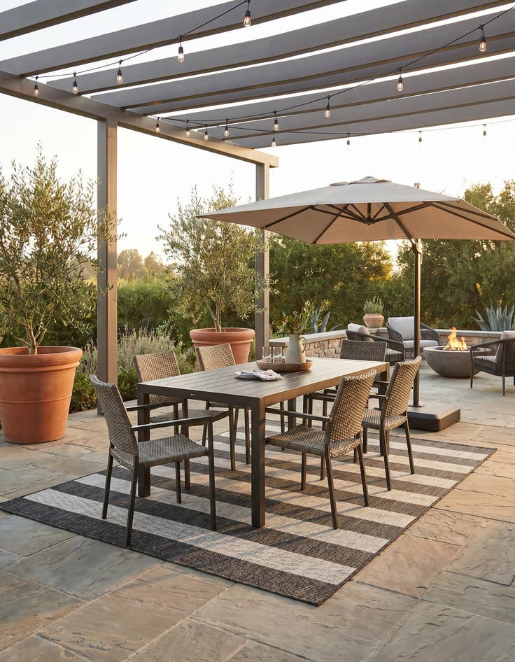 Detail image of 5' 3 x 7' Easy-Clean Striped Indoor / Outdoor Rug