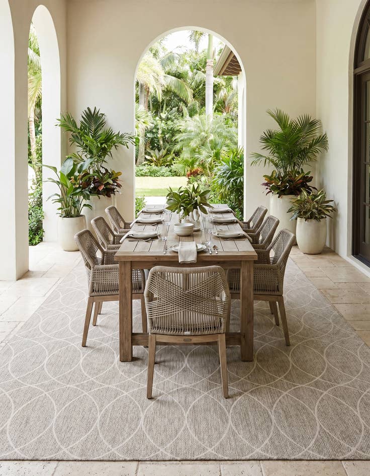 Detail image of 10' x 14' Easy-Clean Trellis Indoor / Outdoor Rug
