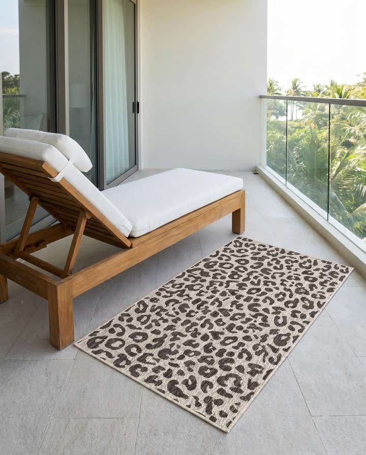 3' x 5' 3 Easy-Clean Safari Indoor / Outdoor Rug