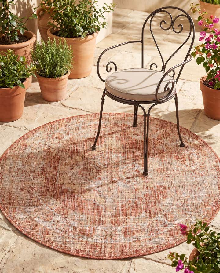 3' x 3' Easy-Clean Traditional Indoor / Outdoor Round Rug