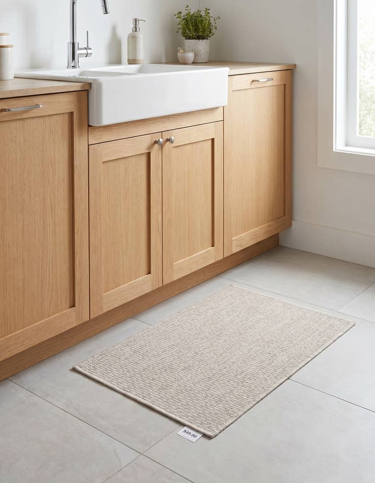 Detail image of 2' x 3' Easy-Clean Solid Indoor / Outdoor Rug