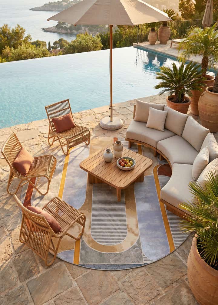 10' x 10' Easy-Clean Modern Indoor / Outdoor Round Rug