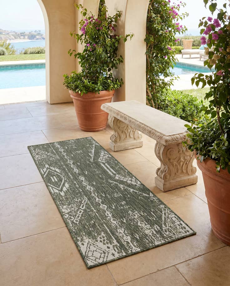 Detail image of 2' x 4' Easy-Clean Bohemian Indoor / Outdoor Runner Rug