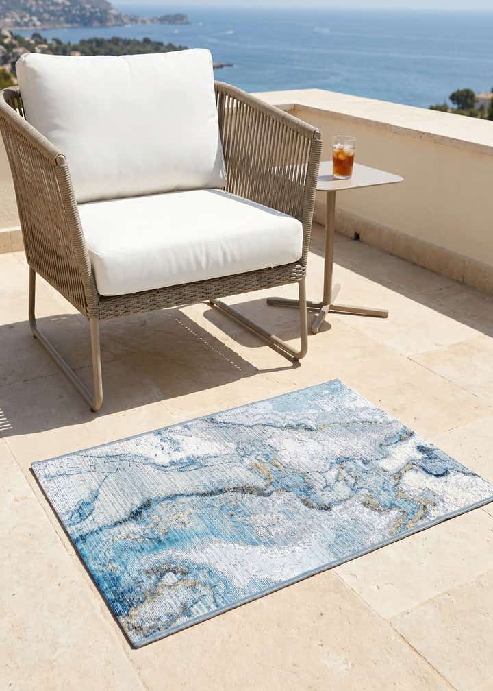 2' x 3' Easy-Clean Modern Indoor / Outdoor Rug
