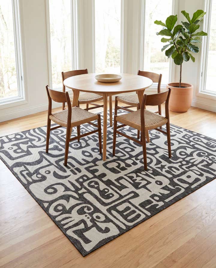 7' 10 x 7' 10 Easy-Clean Modern Indoor / Outdoor Square Rug