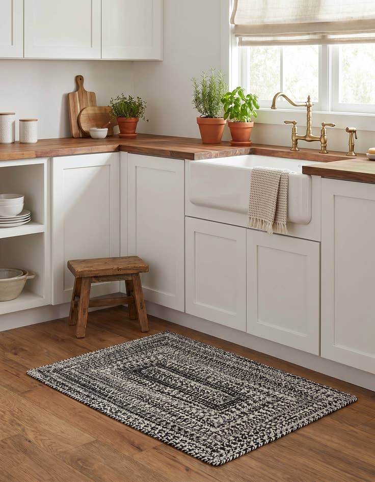 Detail image of 2' 2 x 3' 1 Easy-Clean Eco Verse Washable Indoor / Outdoor Rug