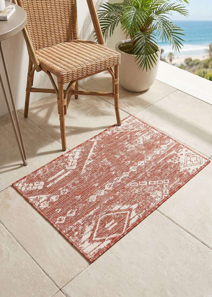 2' x 3' Easy-Clean Bohemian Indoor / Outdoor Rug