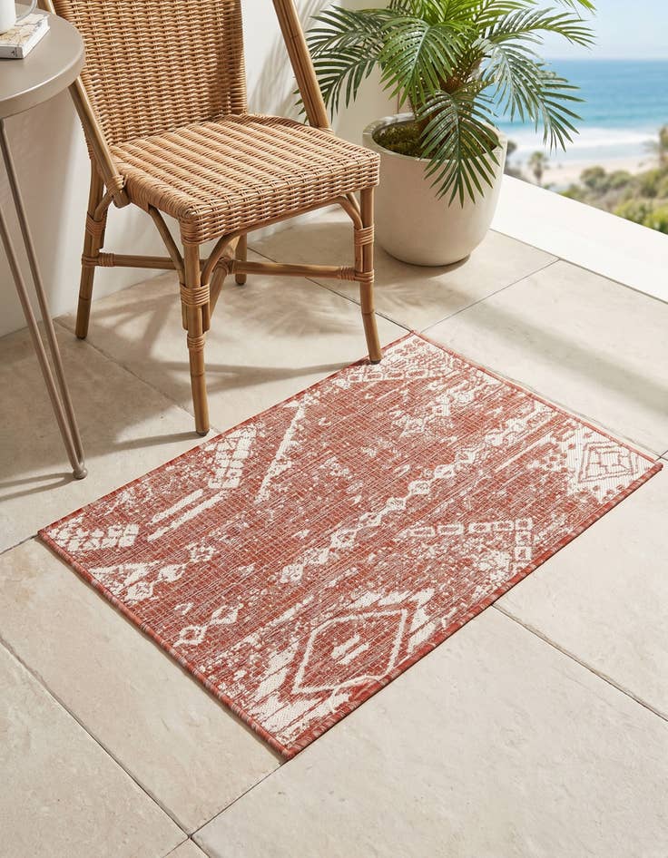 Detail image of 2' x 3' Easy-Clean Bohemian Indoor / Outdoor Rug